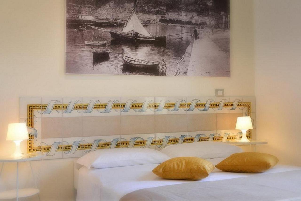 סלרנו Santi E Saraceni Rooms מראה חיצוני תמונה