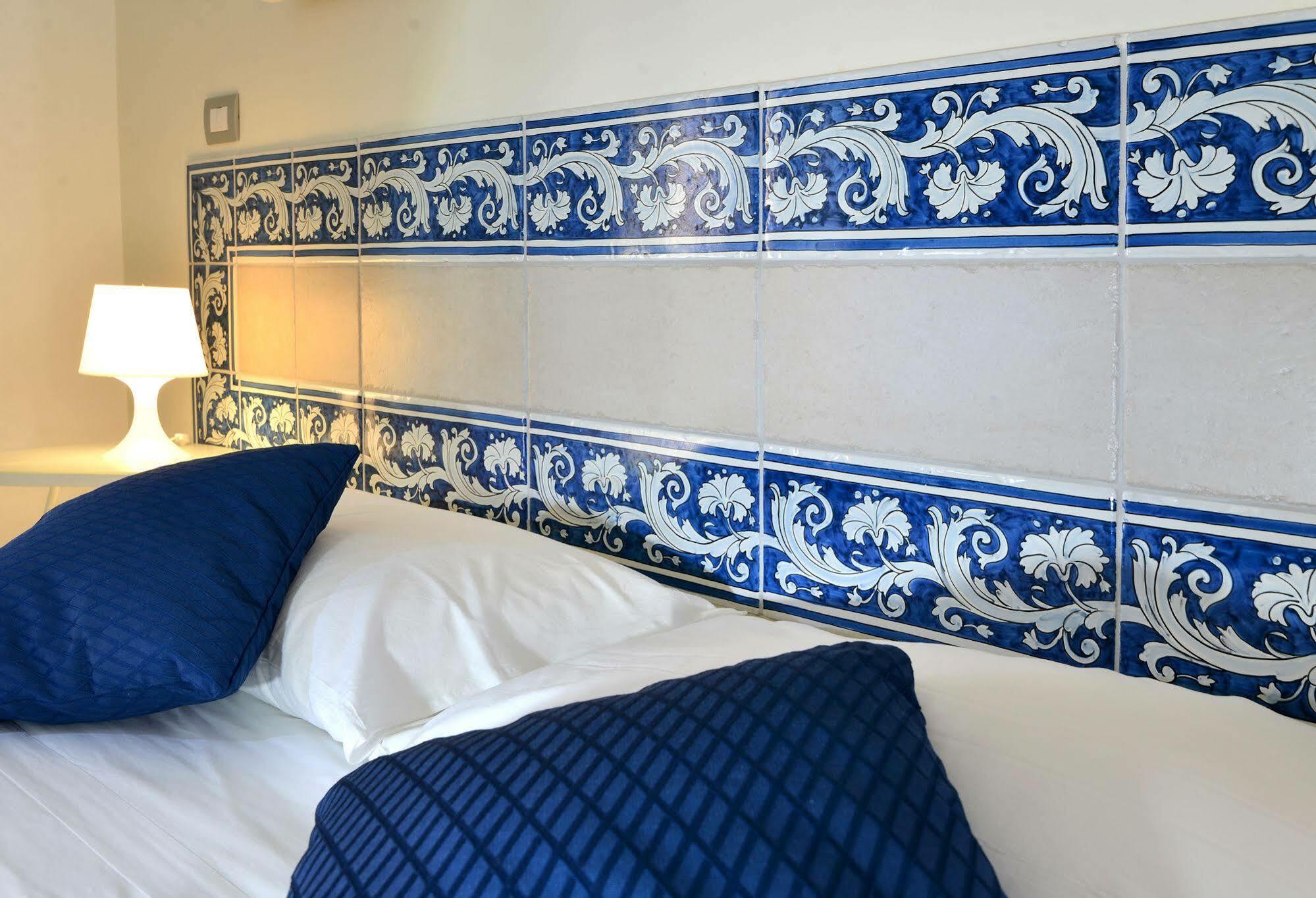 סלרנו Santi E Saraceni Rooms מראה חיצוני תמונה